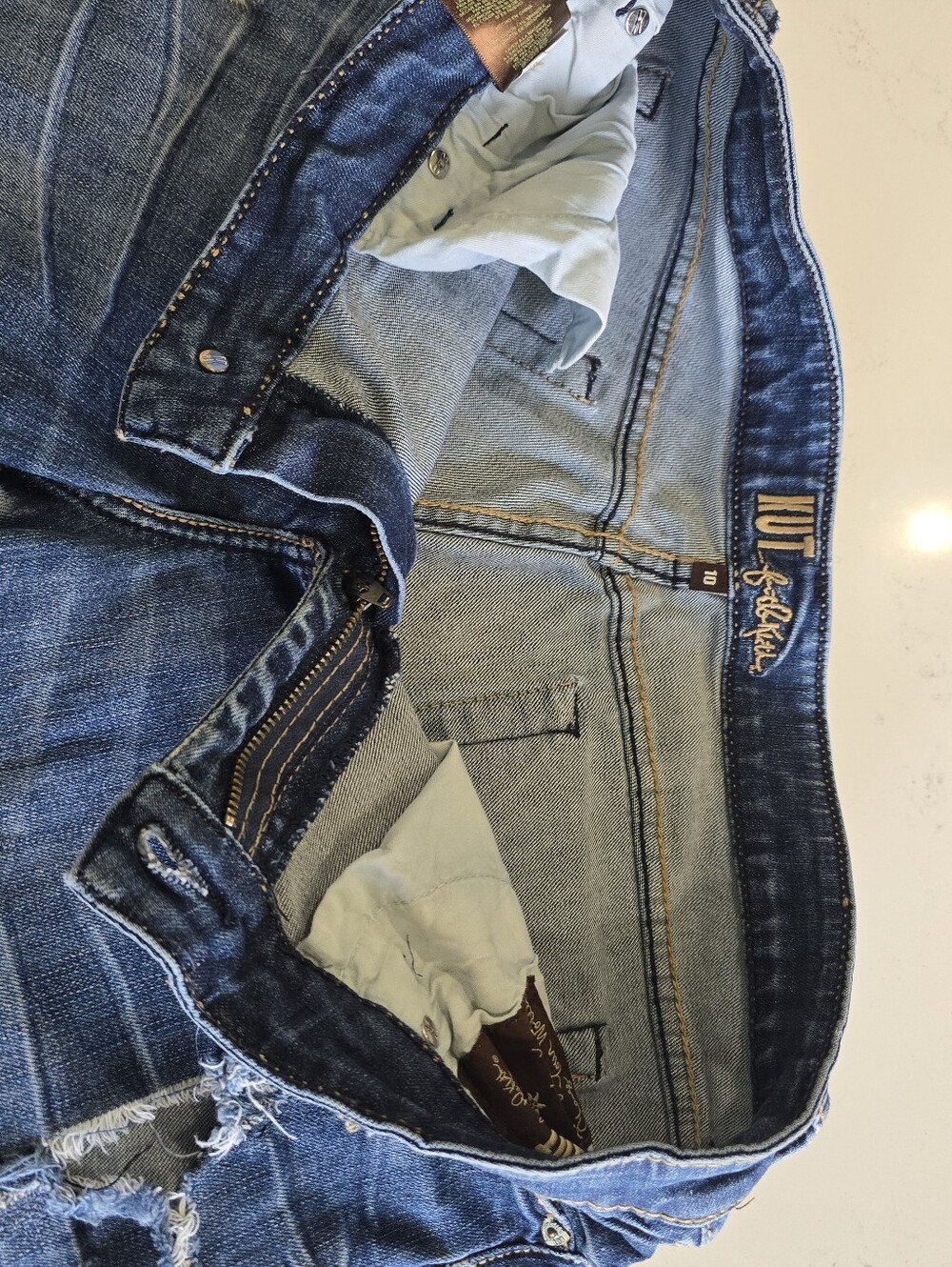 KUT Catherine Boyfriend Denim Jeans Shorts Summer Casual Womens 10 - Picture 6 of 15